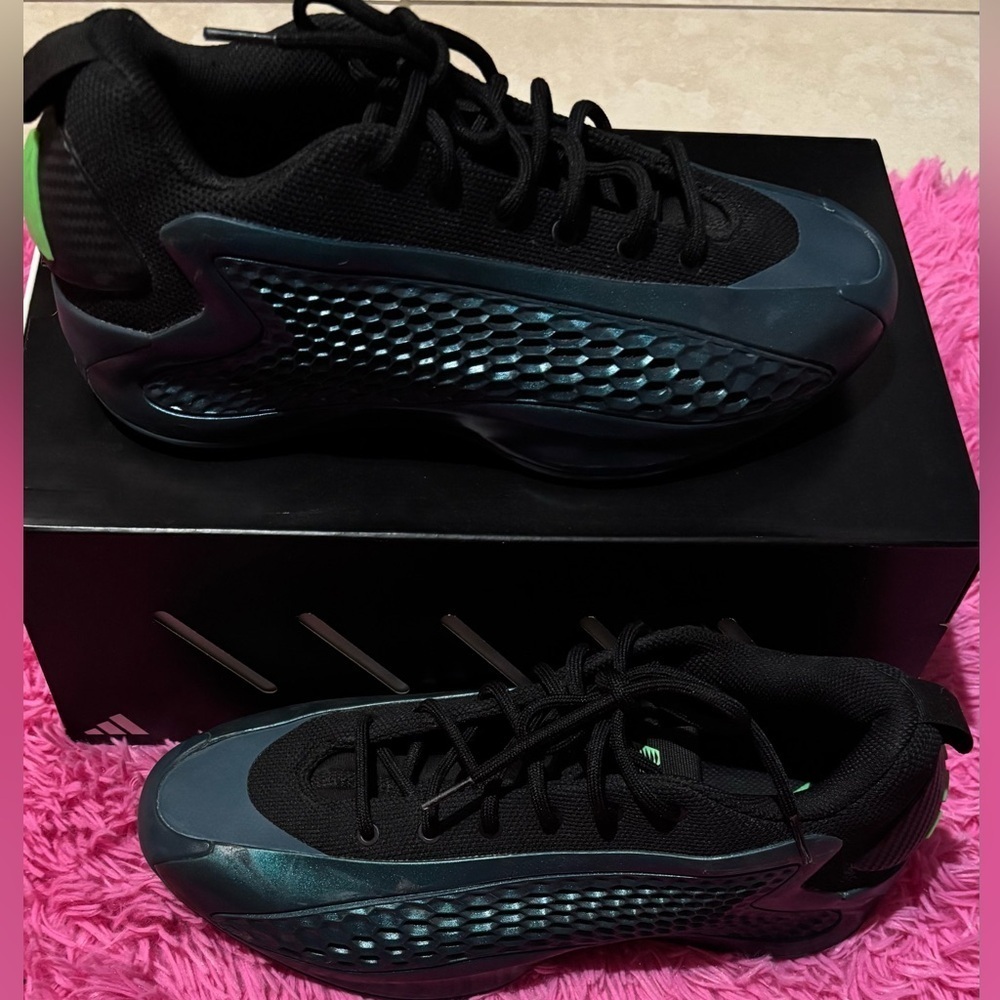 Adidas Anthony Edward’s 1 Low Basketball Shoes Men Size 9